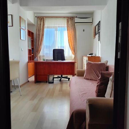 Central Apartament Ιάσιο Εξωτερικό φωτογραφία